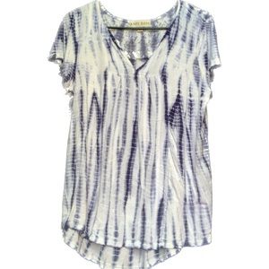 Flowy tie dye v-neck top